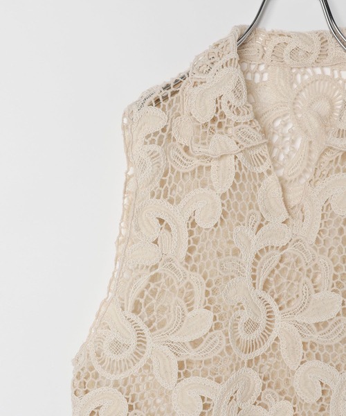 BAYFLOW（ベイフロー）の「エンブロイダリーレースベスト（ベスト