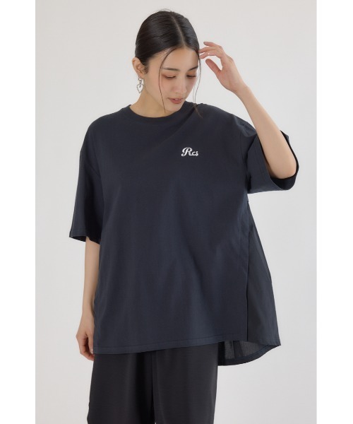 Coach クロップドTシャツ クリーム COACH｜【公式】カーシヴ シグネチャー クロップド Tシャツ