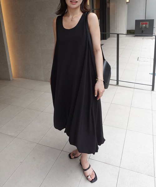 CORNERS（コーナーズ）の「ノースリーブバルーンワンピース（シャツワンピース・レディース・カーキ/ブラック/アイボリー・マルチサイズ）」の2枚目の写真