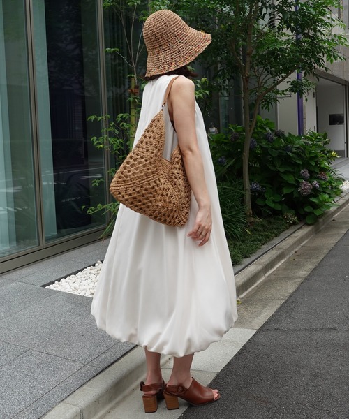 CORNERS（コーナーズ）の「ノースリーブバルーンワンピース（シャツワンピース・レディース・カーキ/ブラック/アイボリー・マルチサイズ）」の13枚目の写真