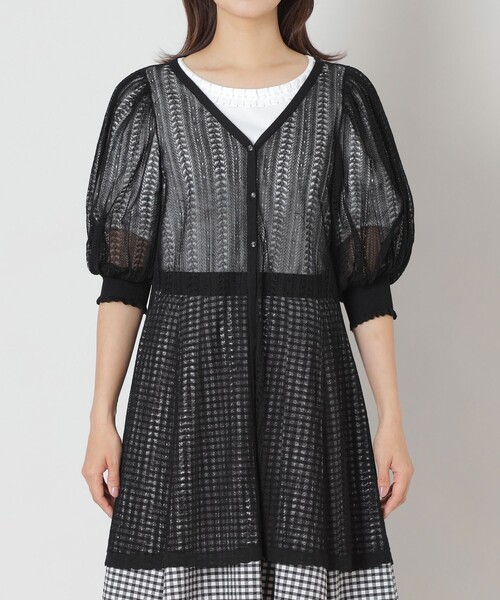 TO BE CHIC（トゥー ビー シック）の「透かし編み ミドルニットカーディガン（カーディガン/ボレロ・レディース・レッド系その他/ブラック/オフホワイト・40/42）」の6枚目の写真