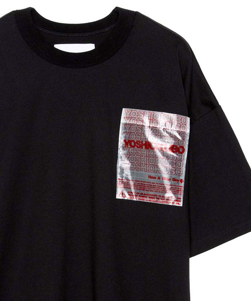 yoshiokubo（ヨシオクボ）の「yoshiokubo ヨシオクボ / FILM PKT S/S T "NICE DAY" フィルムポケットTシャツ / YKF25104（Tシャツ/カットソー・メンズ・ホワイト/ブラック・2/3）」の2枚目の写真