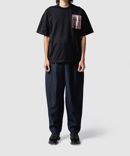 yoshiokubo（ヨシオクボ）の「yoshiokubo ヨシオクボ / FILM PKT S/S T "NICE DAY" フィルムポケットTシャツ / YKF25104（Tシャツ/カットソー・メンズ・ホワイト/ブラック・2/3）」の5枚目の写真