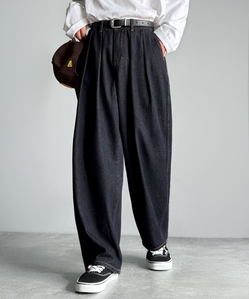 セール】インツータック ワイドバルーンデニム／Inverted Two-Tuck