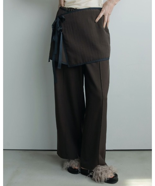 anuke(アンヌーク)の「anuke Pintuck Wide Pants 62520730(その他パンツ・レディース・ベージュ/ブラウン/ブラック・36/38)」の16枚目の写真