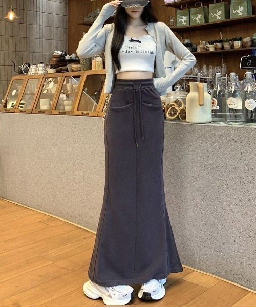 cammie(キャミー)の「フロント2ポケットスエットロングスカート(スカート・レディース・ダークグレー/ブラック・MEDIUM/LARGE)」の13枚目の写真