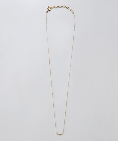 Phoebe(フィービィー)の「【金属アレルギー対応】シャインカーブビジューネックレス/全長:38~41cm/サージカルステンレス(ネックレス・レディース・シルバー/イエローゴールド・FREE)」の6枚目の写真