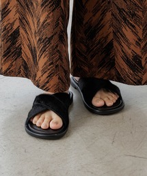 Elura | REMMEクロスサンダル《一部店舗限定》/329519(サンダル)