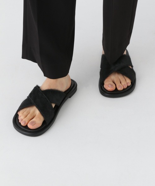 Elura（エルーラ）の「REMMEクロスサンダル《一部店舗限定》/329519（サンダル・レディース・ブラック・SMALL/MEDIUM/LARGE）」の5枚目の写真