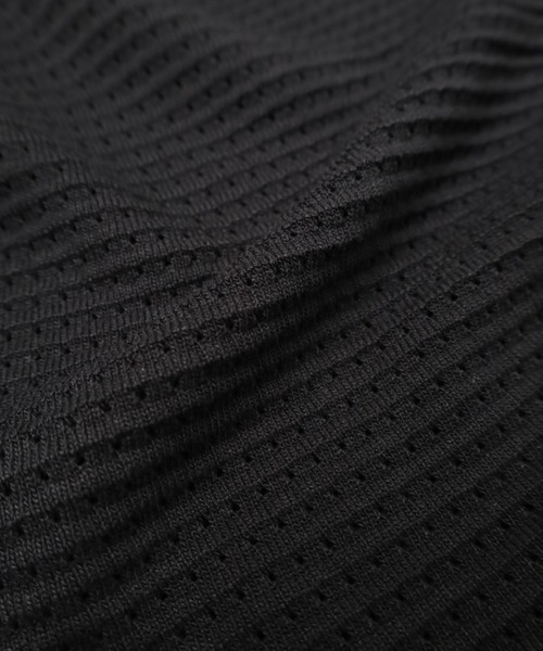 Vini(ヴィニ)の「【Vini】ワンポイント 刺繍 半袖 メッシュ ニット カーディガン(カーディガン/ボレロ・レディース・ブラック/ホワイト・SMALL/MEDIUM/LARGE)」の10枚目の写真