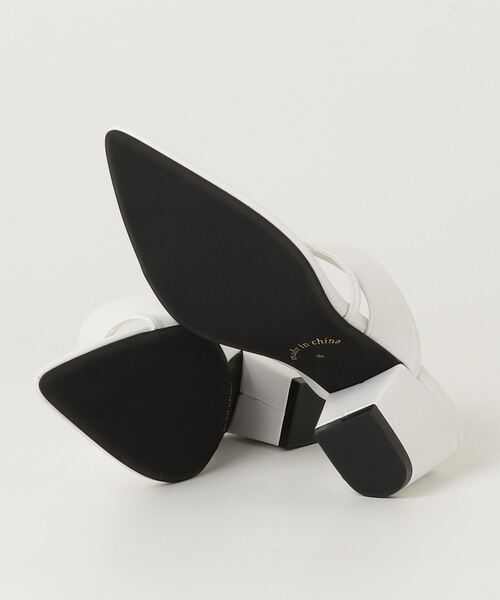 LOVEHUNTER(ラブハンター)の「LOVEHUNTER/ポインテッドトゥ カットアウト トングサンダル(2249)(サンダル・レディース・ブラック/シルバー/ホワイト・LL/S/M/L)」の5枚目の写真