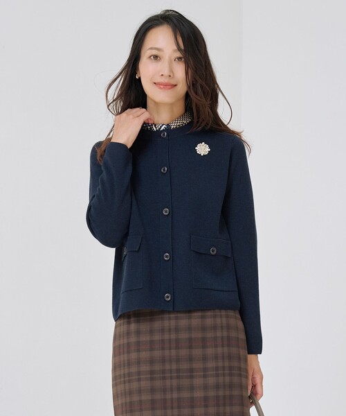 J.PRESS（ジェイプレス）の「WORETED WOOL BLEND カーディガン（カーディガン/ボレロ・レディース・パイングリーン系/ライトグレー系/ワイン系/ネイビー系・T13/T15）」の3枚目の写真