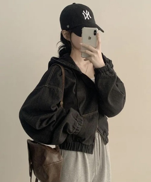 lilful（リルフル）の「配色ステッチ ダブルジップ オーバーサイズデニムパーカー（ブルゾン・レディース・ブラック/ブルー・F）」の6枚目の写真