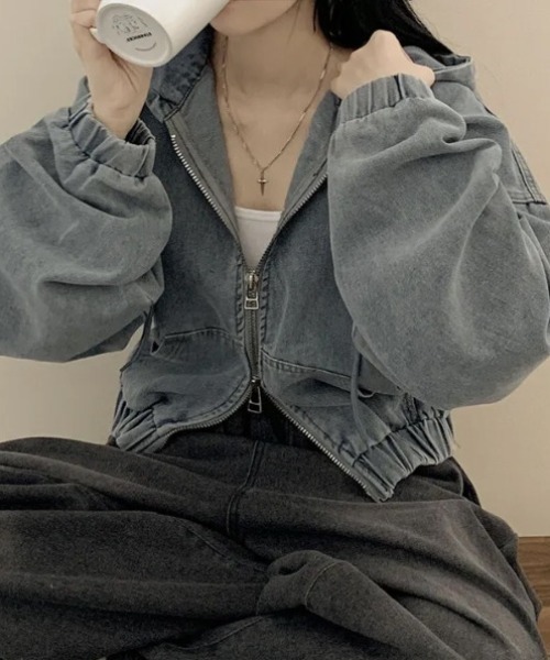 lilful（リルフル）の「配色ステッチ ダブルジップ オーバーサイズデニムパーカー（ブルゾン・レディース・ブラック/ブルー・F）」の9枚目の写真