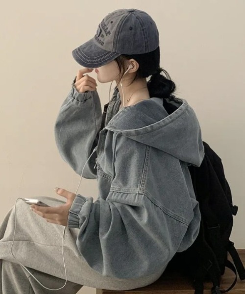 lilful（リルフル）の「配色ステッチ ダブルジップ オーバーサイズデニムパーカー（ブルゾン・レディース・ブラック/ブルー・F）」の17枚目の写真