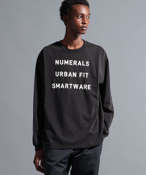 NUMERALS（ヌメラルズ）の「【NUMERALS】フロントプリントロングスリーブTEE（Tシャツ/カットソー・メンズ・オフホワイト/ピンク/ブラック・LARGE/MEDIUM）」の2枚目の写真