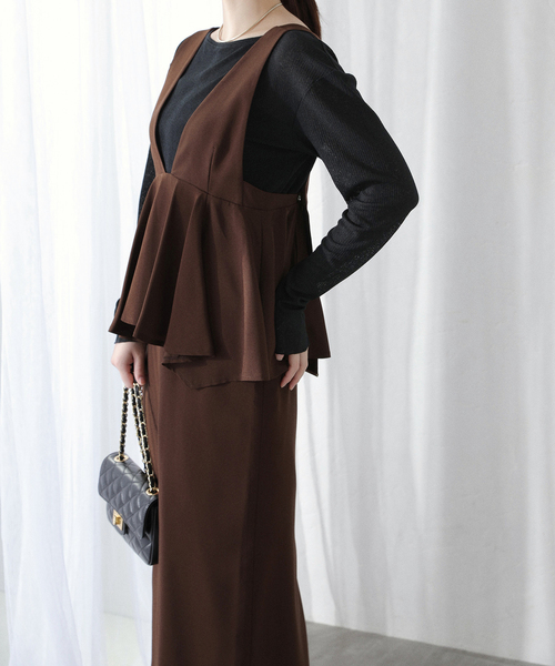 La TOTALITE（ラトータリテ）の「【洗える】ペプラムレイヤードワンピース（ワンピース・レディース・ブラック/ウッド・38/36）」の2枚目の写真