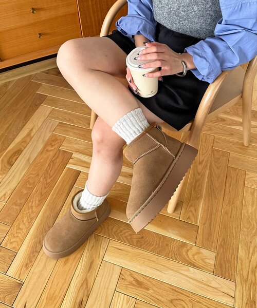 DISCOAT(ディスコート)の「ムートンブーツ(ブーツ・レディース・キャメル/グレー・MEDIUM/LARGE)」の16枚目の写真