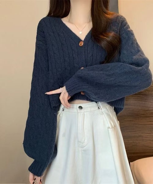 gossip！ロサンゼルス（ゴシップロサンゼルス）の「ボリュームスリーブ ケーブルニットカーディガン（ニット/セーター・レディース・グレー/ブラック/オフホワイト/ネイビー・FREE）」の4枚目の写真