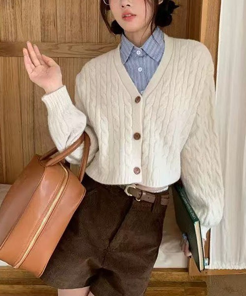 gossip！ロサンゼルス（ゴシップロサンゼルス）の「ボリュームスリーブ ケーブルニットカーディガン（ニット/セーター・レディース・グレー/ブラック/オフホワイト/ネイビー・FREE）」の14枚目の写真