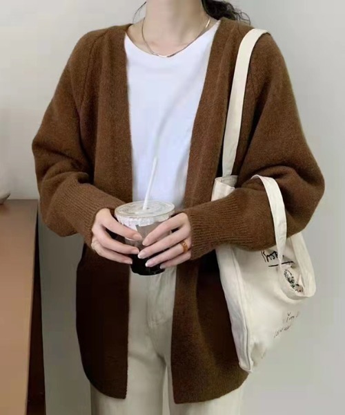 cammie（キャミー）の「ボタンレスニットカーディガン（カーディガン/ボレロ・レディース・ブラック/ブラウン/オフホワイト/ダークグレー・F）」の15枚目の写真