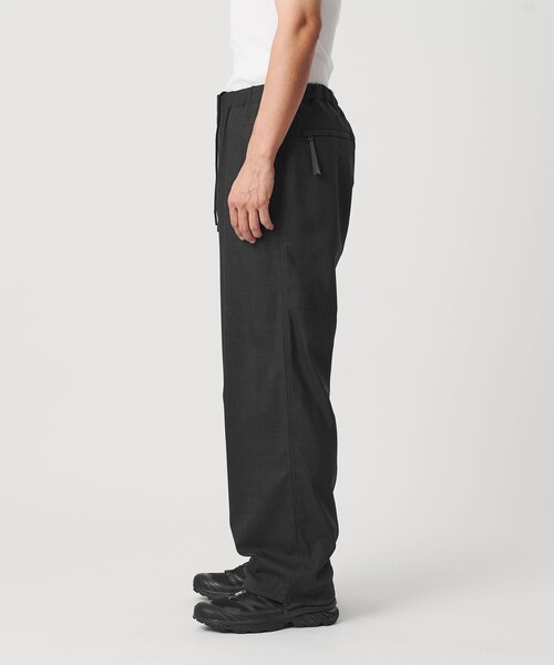 koti BEAUTY&YOUTH（コティ ビューティアンドユース）の「＜koti BEAUTY&YOUTH＞メリノウール イージー ワンプリーツ パンツ ウォッシャブル（その他パンツ・メンズ・ダークグレー/ブラック・S/L/M）」の10枚目の写真