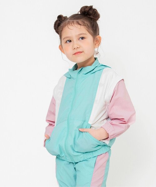 BREEZE（ブリーズ）の「【WEB限定/2way】ウィンドブレーカー/セットアップ可/ジュニア対応（ナイロンジャケット・キッズ・ブラウン/チャコール/サックスブルー・110/120/130/140/150/90/100）」の3枚目の写真