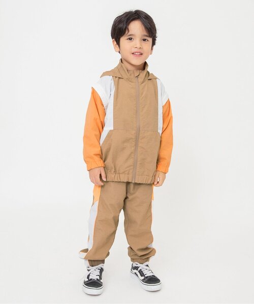 BREEZE（ブリーズ）の「【WEB限定/2way】ウィンドブレーカー/セットアップ可/ジュニア対応（ナイロンジャケット・キッズ・ブラウン/チャコール/サックスブルー・110/120/130/140/150/90/100）」の5枚目の写真