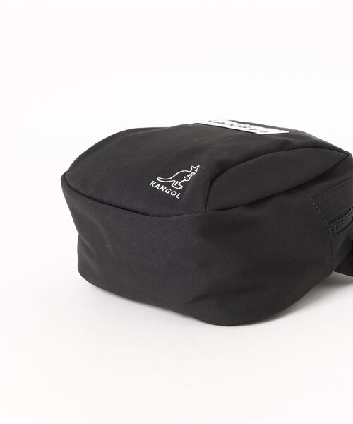 KANGOL(カンゴール)の「【 KANGOL / カンゴール 】 ワンポイント ショルダーポーチ(ショルダーバッグ・メンズ・グレー/アイボリー/ブラック・FREE)」の5枚目の写真