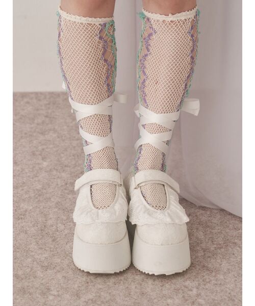 merry jenny(メリージェニー)の「フリルレースアップ厚底スニーカー(スニーカー・レディース・オフホワイト/ミント・MEDIUM/LARGE)」の4枚目の写真