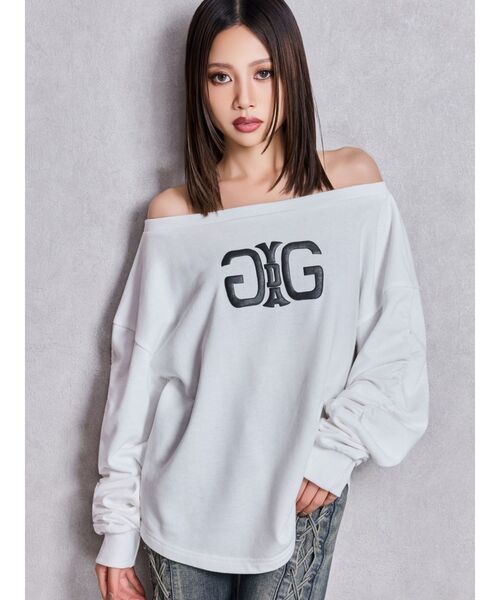 GYDA（ジェイダ）の「アームギャザーSymmetry GYDAオフショルスウェットトップス（スウェット・レディース・ブラウン/オフホワイト/ブラック・FREE）」の4枚目の写真