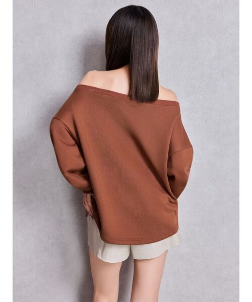 GYDA（ジェイダ）の「アームギャザーSymmetry GYDAオフショルスウェットトップス（スウェット・レディース・ブラウン/オフホワイト/ブラック・FREE）」の9枚目の写真