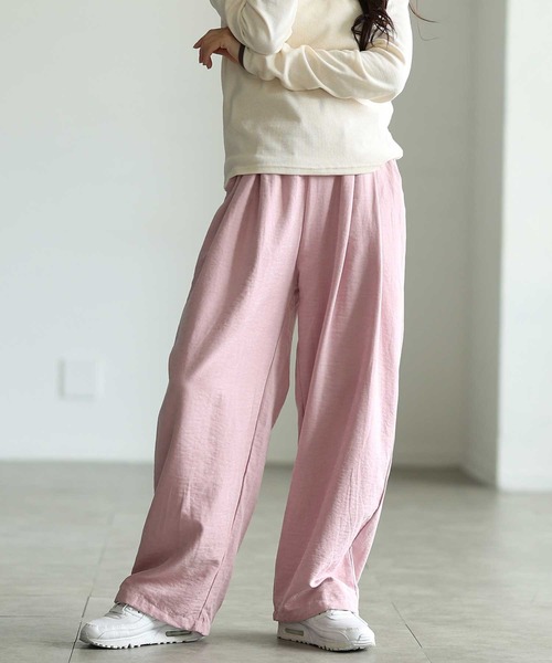 Sawa a la mode(サワアラモード)の「股下が選べるタックワイドパンツ(スラックス・レディース・ブラック/ブルー/ベージュ/ホワイト/ピンク・FREE/SMALL)」の5枚目の写真