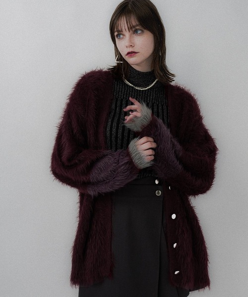 HARE(ハレ)の「ハイショクロングシャギーVネックカーディガン(HARE)(カーディガン/ボレロ・レディース・バーガンディー/ブラック/ブルー・FREE)」の3枚目の写真