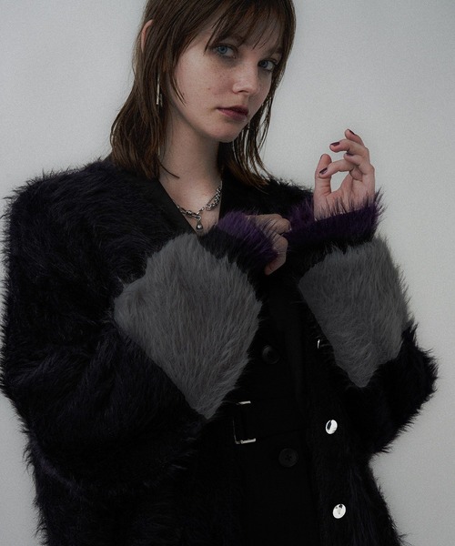 HARE(ハレ)の「ハイショクロングシャギーVネックカーディガン(HARE)(カーディガン/ボレロ・レディース・バーガンディー/ブラック/ブルー・FREE)」の15枚目の写真