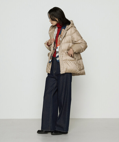 COMME CA Wardrobe（コムサワードローブ）の「撥水ナイロンタフタ ミドル丈きれいめダウンコート（ダウンジャケット/コート・レディース・ベージュ/ブルー/ブラック/カーキ・9号/11号）」の20枚目の写真