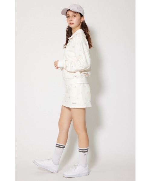 RIENDA GOLF(リエンダゴルフ)の「【RIENDA GOLF】フラワースウェットトップス 秋服 冬服 トレーナー(スウェット・レディース・グレー/ホワイト・SMALL/MEDIUM)」の7枚目の写真