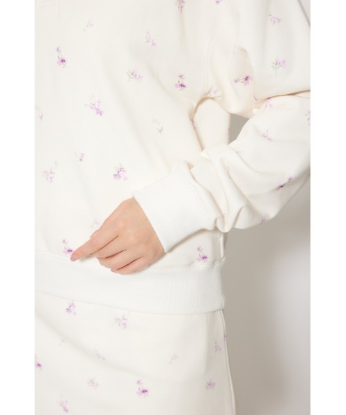 RIENDA GOLF(リエンダゴルフ)の「【RIENDA GOLF】フラワースウェットトップス 秋服 冬服 トレーナー(スウェット・レディース・グレー/ホワイト・SMALL/MEDIUM)」の14枚目の写真