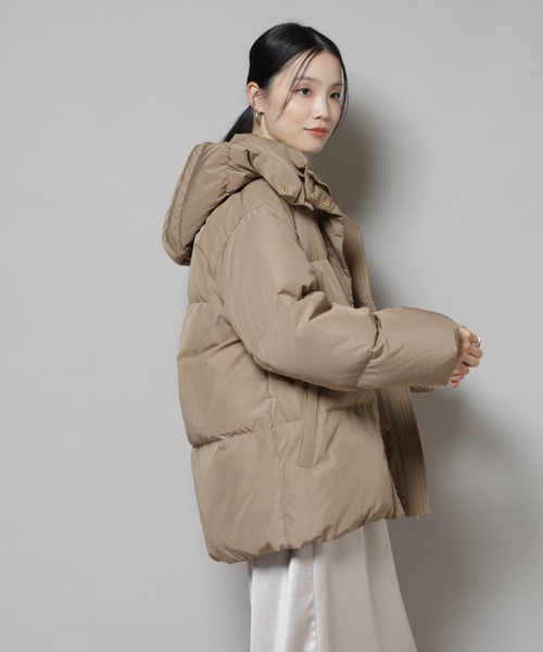 NANO universe（ナノユニバース）の「撥水加工 フードショートダウンコート（ダウンジャケット/コート・レディース・ブラウン/ライトベージュ/ブラック・FREE）」の14枚目の写真