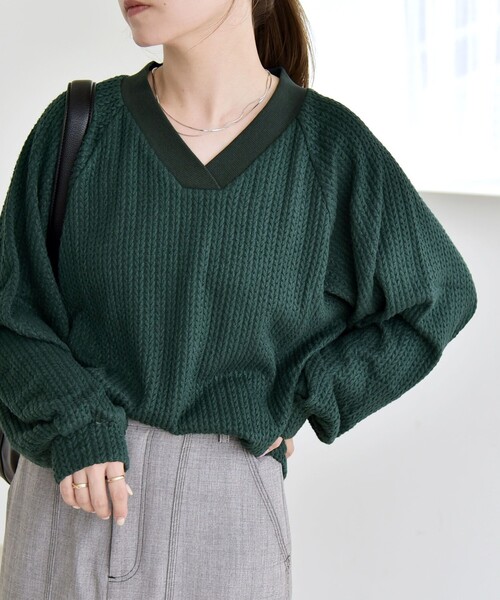 quaranciel(カランシエル)の「quaranciel:〈手洗い可能〉ケーブル ジャージー Vネック プルオーバー(Tシャツ/カットソー・レディース・オフホワイト/グリーン/ブラック・ONE SIZE)」の9枚目の写真
