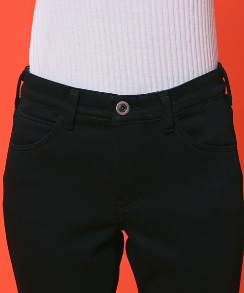 EDWIN(エドウィン)の「EDWIN LADIES 『裏シャギーであったかい。』BODY FIRE ジャージーズスリムストレートデニムパンツ【スタンダードモデル】【暖】【冬用】(デニムパンツ・レディース・インディゴブルー/ダークインディゴブルー/ブラック/グレー系その他/オリーブ・X-SMALL/SMALL/MEDIUM/LARGE)」の7枚目の写真