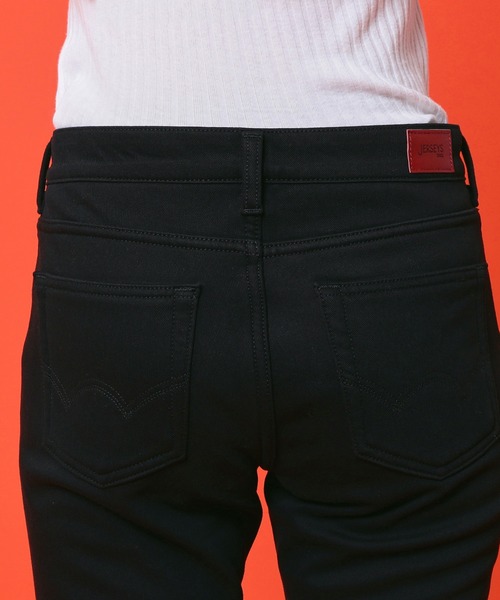 EDWIN(エドウィン)の「EDWIN LADIES 『裏シャギーであったかい。』BODY FIRE ジャージーズスリムストレートデニムパンツ【スタンダードモデル】【暖】【冬用】(デニムパンツ・レディース・インディゴブルー/ダークインディゴブルー/ブラック/グレー系その他/オリーブ・X-SMALL/SMALL/MEDIUM/LARGE)」の8枚目の写真