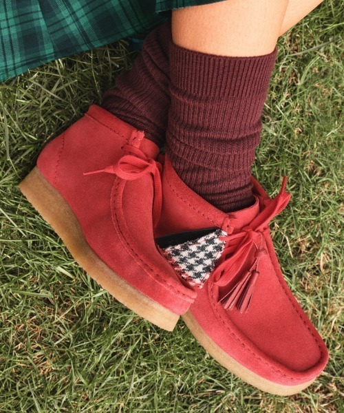 Clarks(クラークス)の「W WALLABEE BOOT 26183770(モカシン/デッキシューズ・レディース・レッド・5h/5/4h/4/3h/3/6)」の1枚目の写真