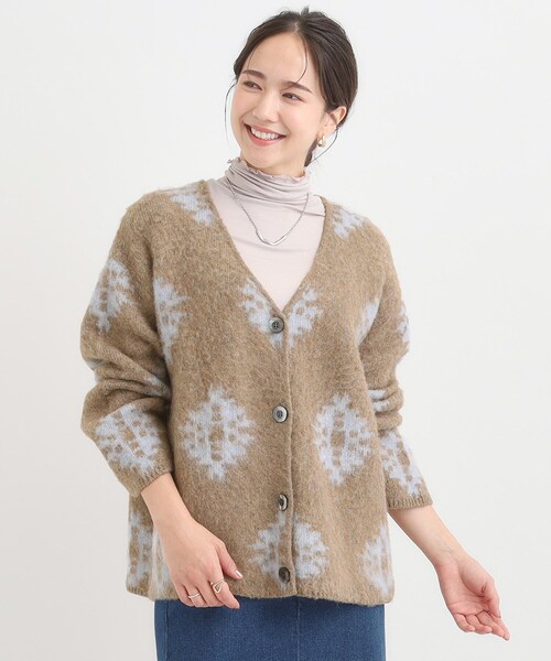 SHOO・LA・RUE(シューラルー)の「羽織るだけでスタイリングの主役に 起毛柄カーディガン(カーディガン/ボレロ・レディース・ベージュ系4/ネイビー系4/グレー系4/ブラック系6・00)」の16枚目の写真