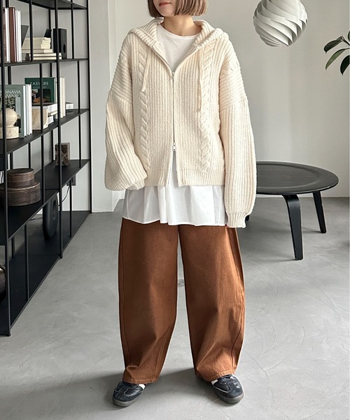 PILIT（ピリット）の「ケーブルニットフーディ（ニット/セーター・レディース・杢グレー/アイボリー・MEDIUM）」の7枚目の写真