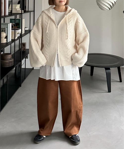 PILIT（ピリット）の「ケーブルニットフーディ（ニット/セーター・レディース・杢グレー/アイボリー・MEDIUM）」の9枚目の写真