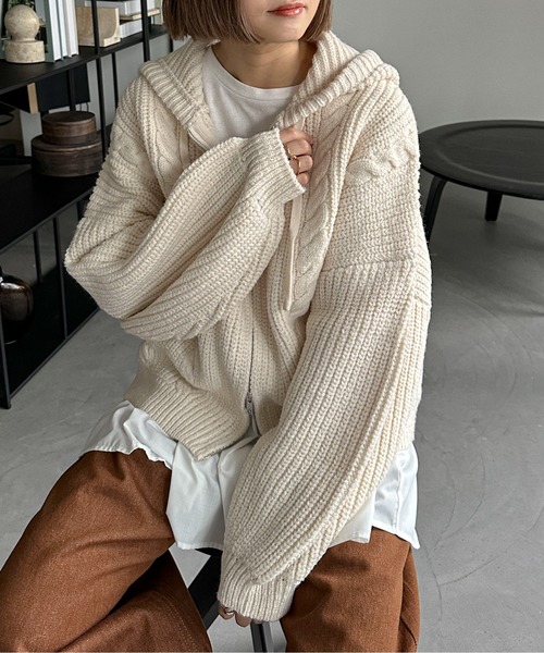 PILIT（ピリット）の「ケーブルニットフーディ（ニット/セーター・レディース・杢グレー/アイボリー・MEDIUM）」の10枚目の写真