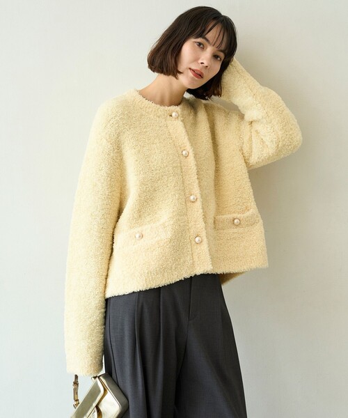 UNFILO(アンフィーロ)の「【STORY×UNFILO】シャギーニット カーディガン(カーディガン/ボレロ・レディース・ベージュ系/ライトイエロー系/ブラック系・MEDIUM/SMALL)」の11枚目の写真