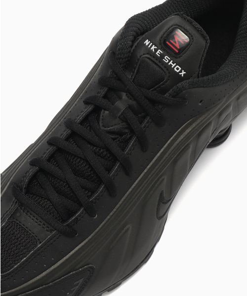 NIKE（ナイキ）の「NIKE / ナイキ SHOX R4（スニーカー・メンズ・ブラック・26cm/27cm/28cm）」の4枚目の写真
