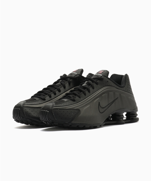 NIKE（ナイキ）の「NIKE / ナイキ SHOX R4（スニーカー・メンズ・ブラック・26cm/27cm/28cm）」の5枚目の写真